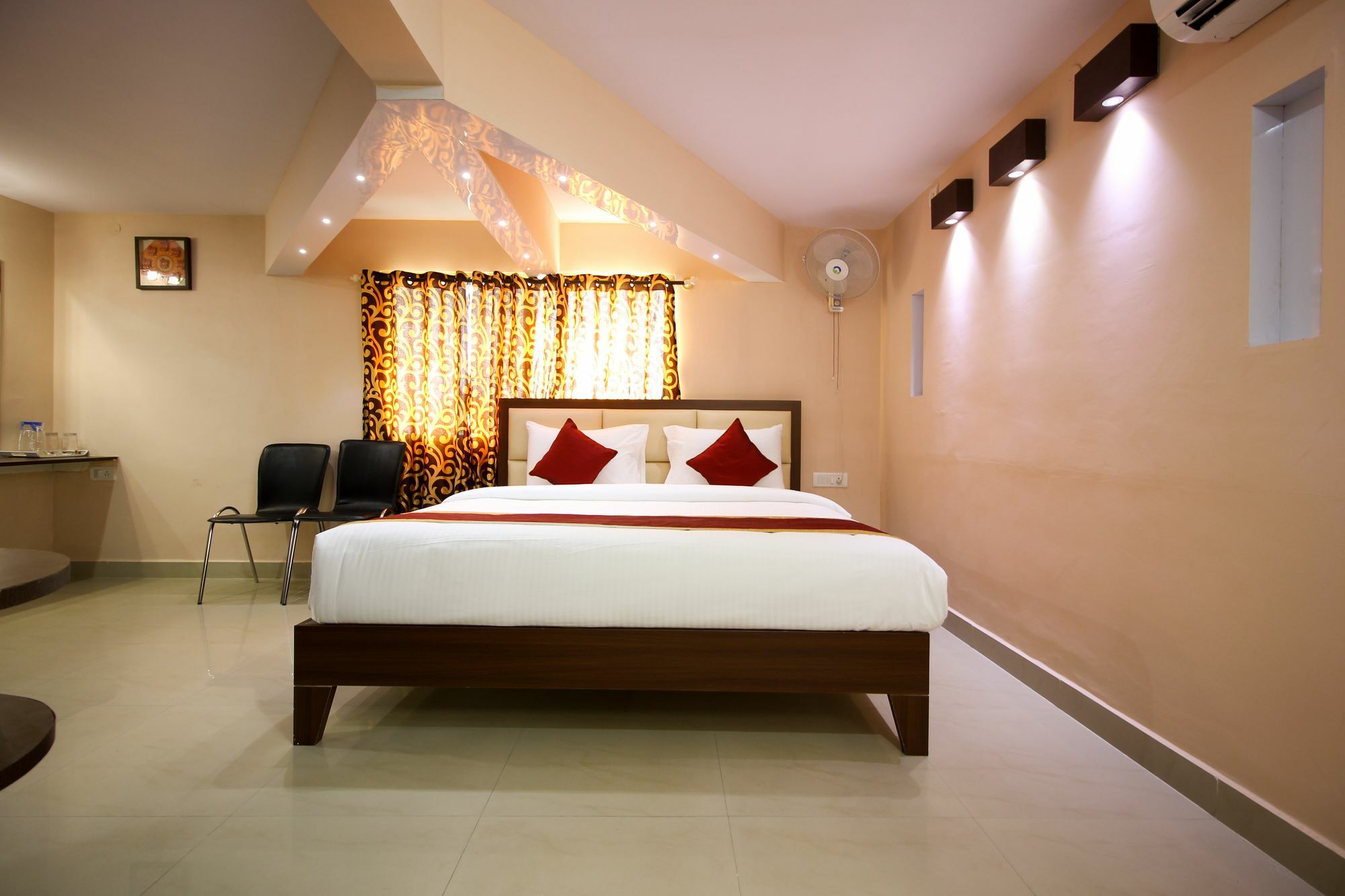 Oyo 8116 Park Inn Bangalore Extérieur photo